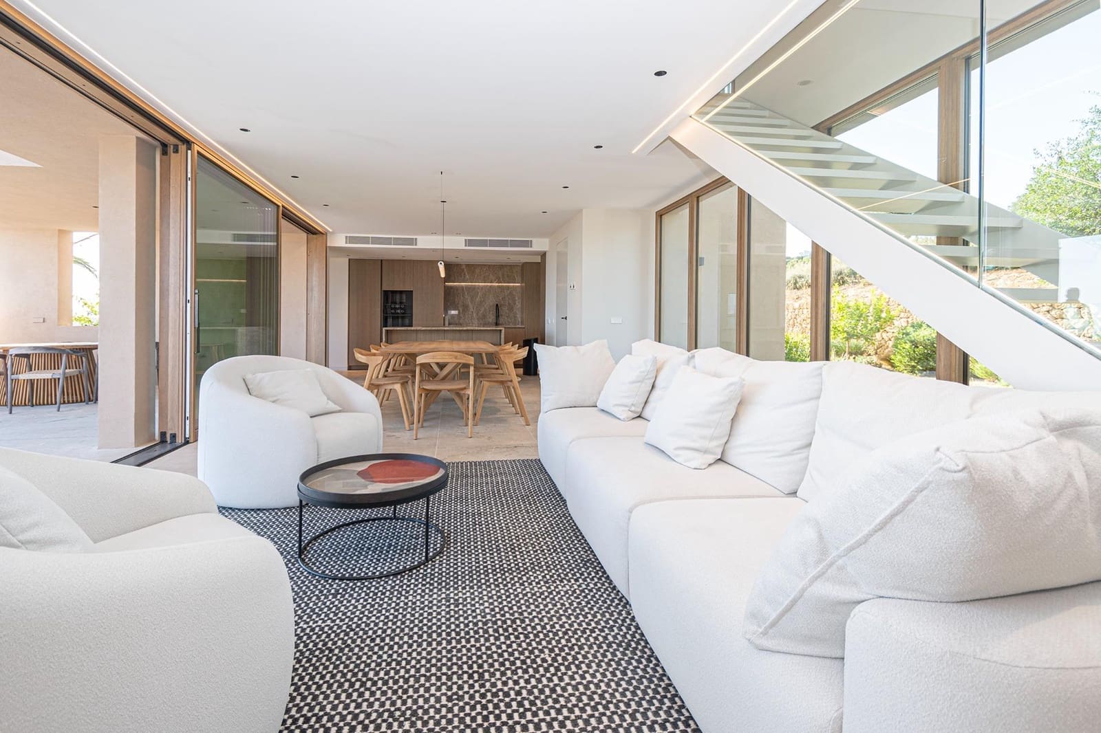 4 bedroom Villa for sale in Puntiro with pool - € 4,500,000 (Ref: 9898963)