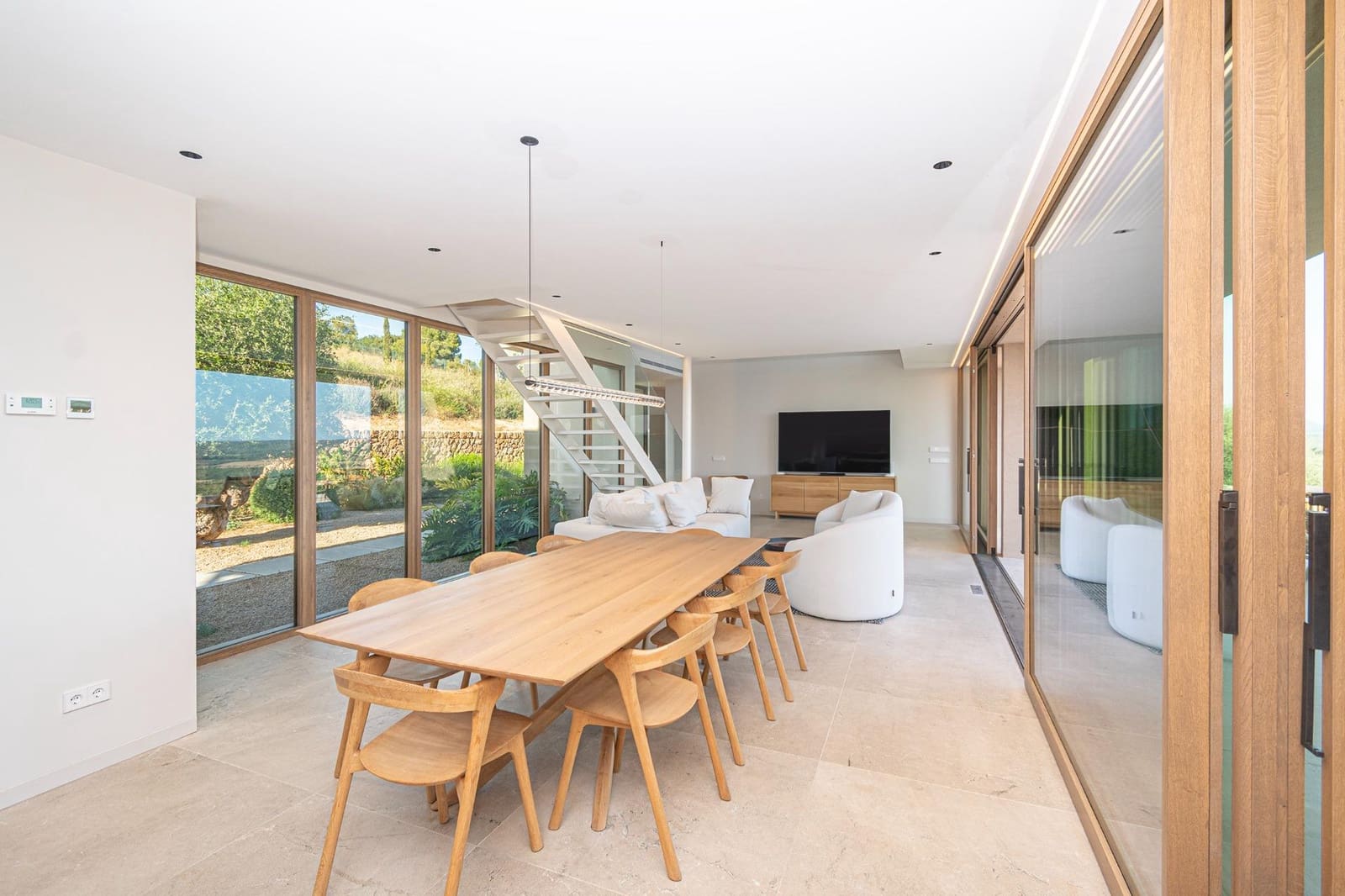 4 bedroom Villa for sale in Puntiro with pool - € 4,500,000 (Ref: 9898963)