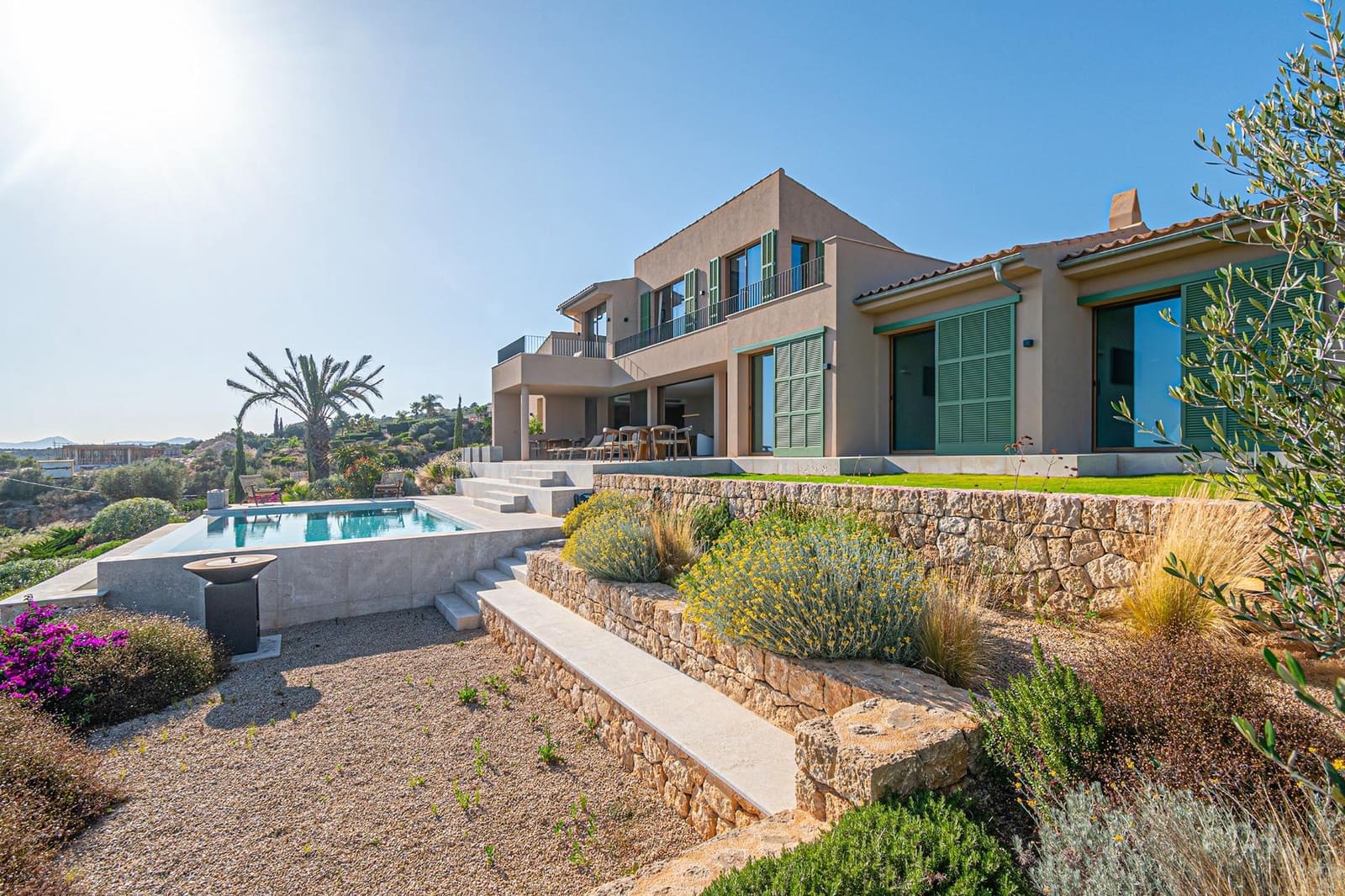 4 bedroom Villa for sale in Puntiro with pool - € 4,500,000 (Ref: 9898963)
