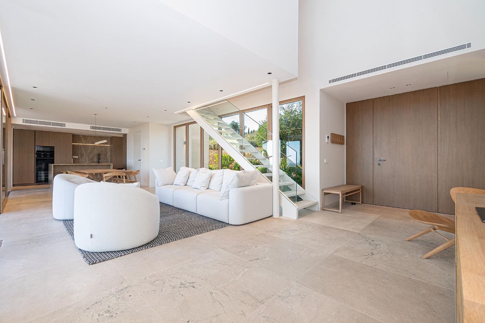 4 bedroom Villa for sale in Puntiro with pool - € 4,500,000 (Ref: 9898963)
