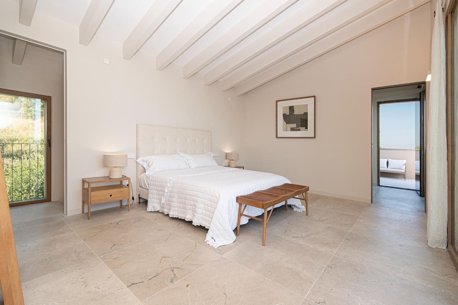 4 bedroom Villa for sale in Puntiro with pool - € 4,500,000 (Ref: 9898963)