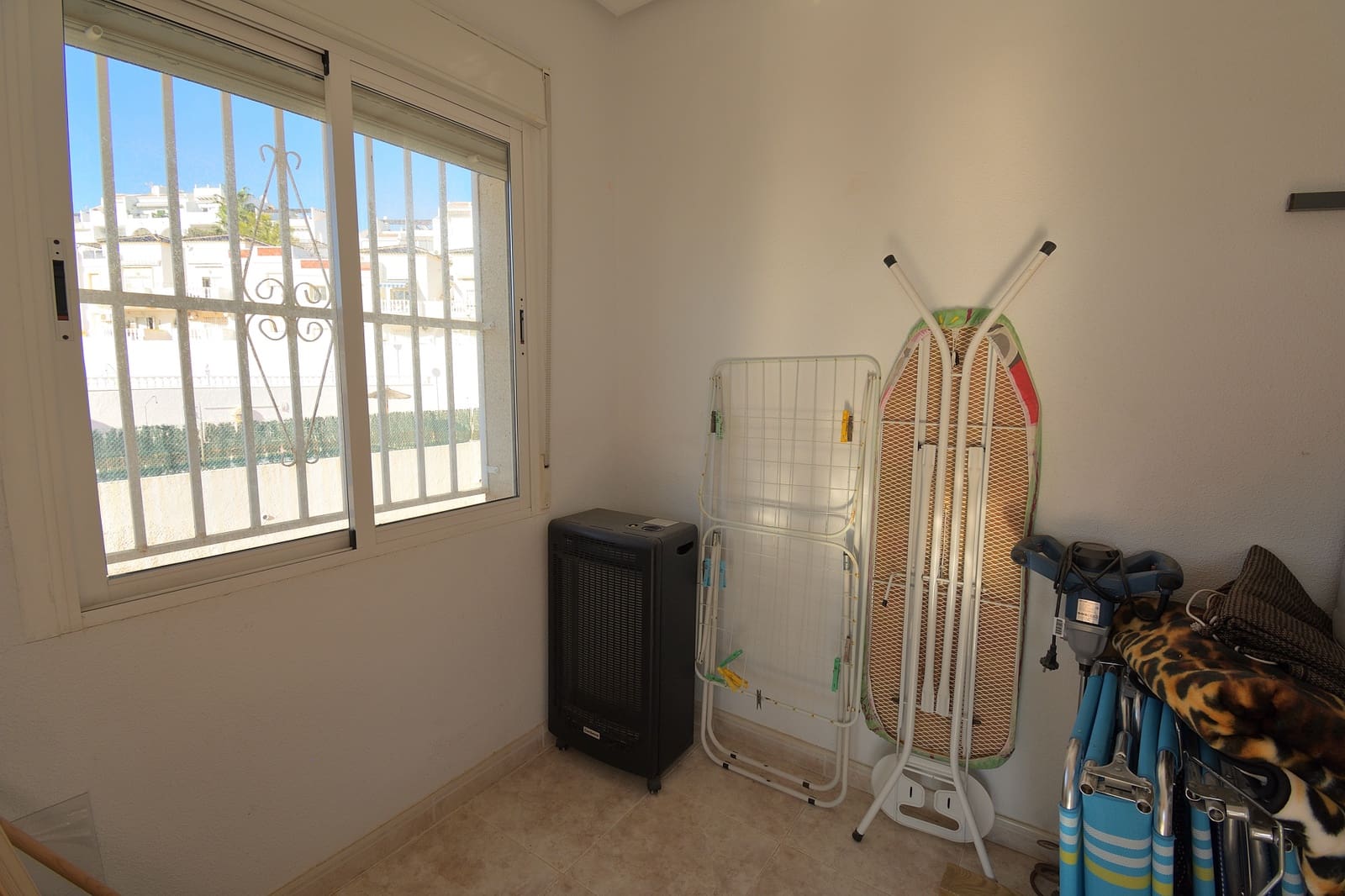 2 soveværelse Semi-Rækkehus til salg i Ciudad Quesada med swimmingpool - € 190.000 (Ref: 10177369)