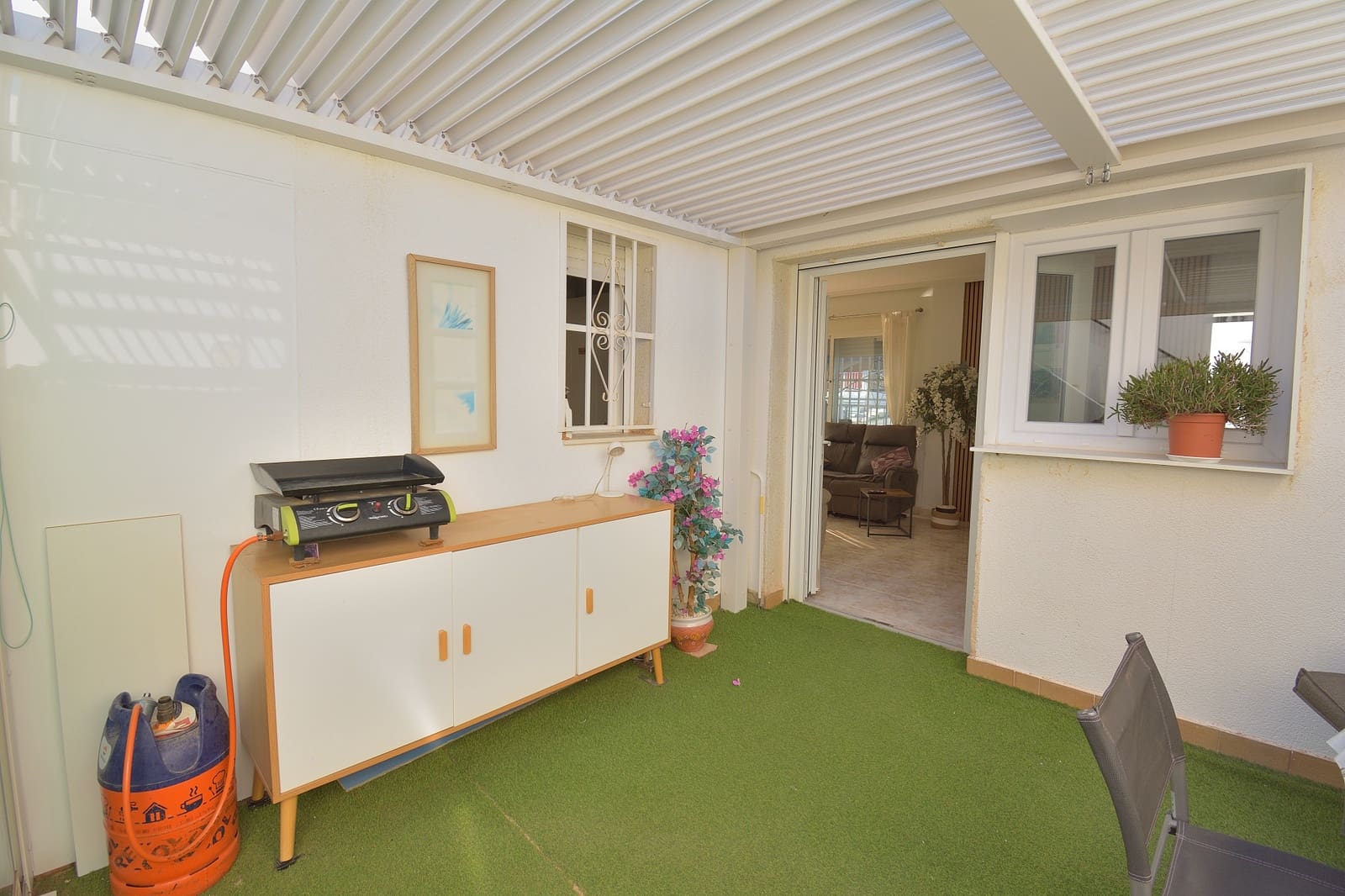 2 soveværelse Semi-Rækkehus til salg i Ciudad Quesada med swimmingpool - € 190.000 (Ref: 10177369)