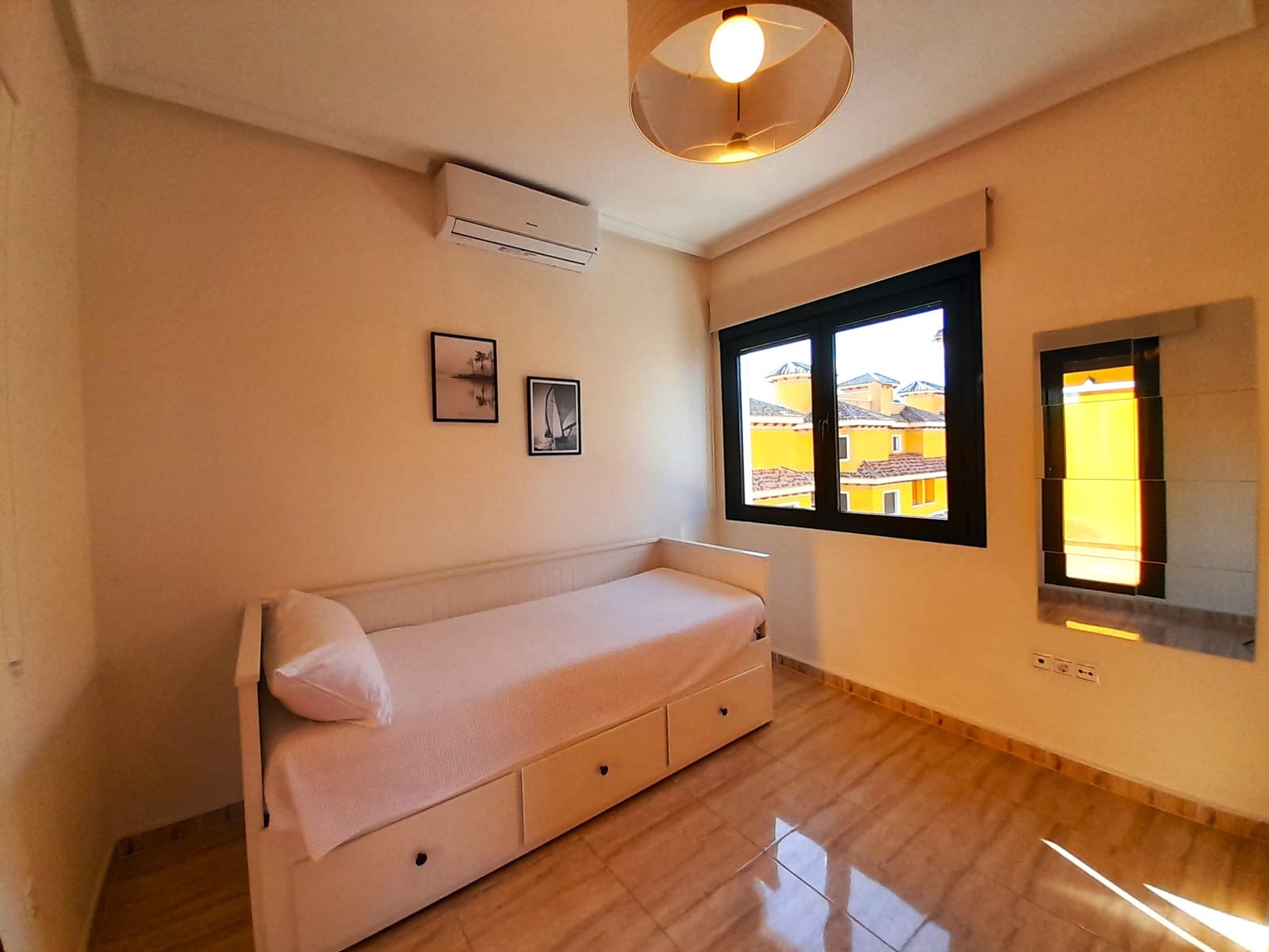 2 bedroom Semi-detached Villa for sale in Ciudad Quesada with pool - € 250,000 (Ref: 8956003)