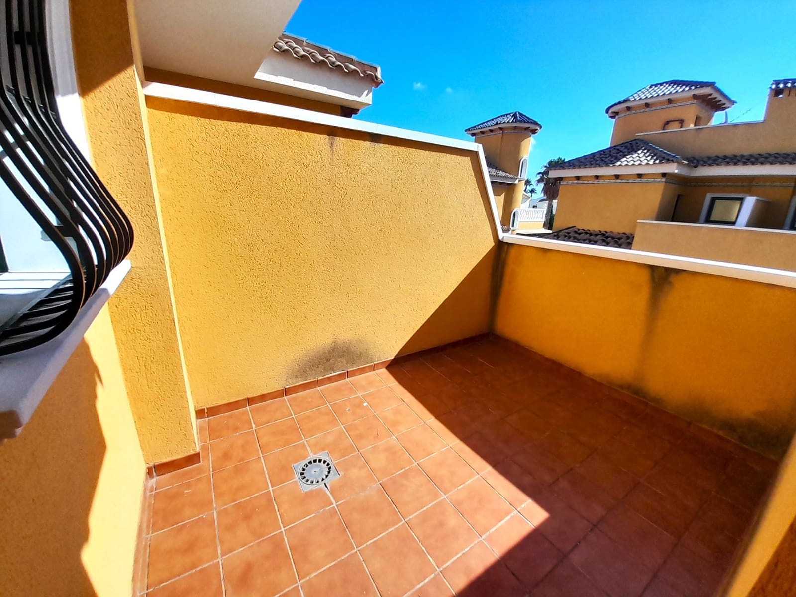 2 bedroom Semi-detached Villa for sale in Ciudad Quesada with pool - € 250,000 (Ref: 8956003)