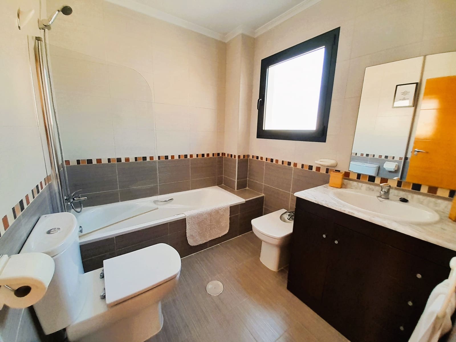 3 bedroom Semi-detached Villa for sale in Ciudad Quesada with pool - € 265,000 (Ref: 8956004)