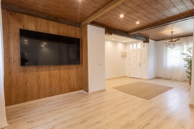 5 slaapkamer Finca/Landhuis te koop in Arneva, Orihuela met zwembad garage - € 370.000 (Ref: 9093293)