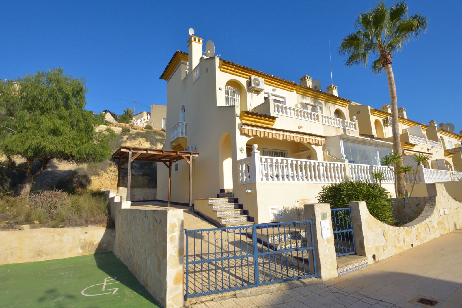 Pareado de 2 habitaciones en Rojales en venta con piscina - 180.000 € (Ref: 9525539)