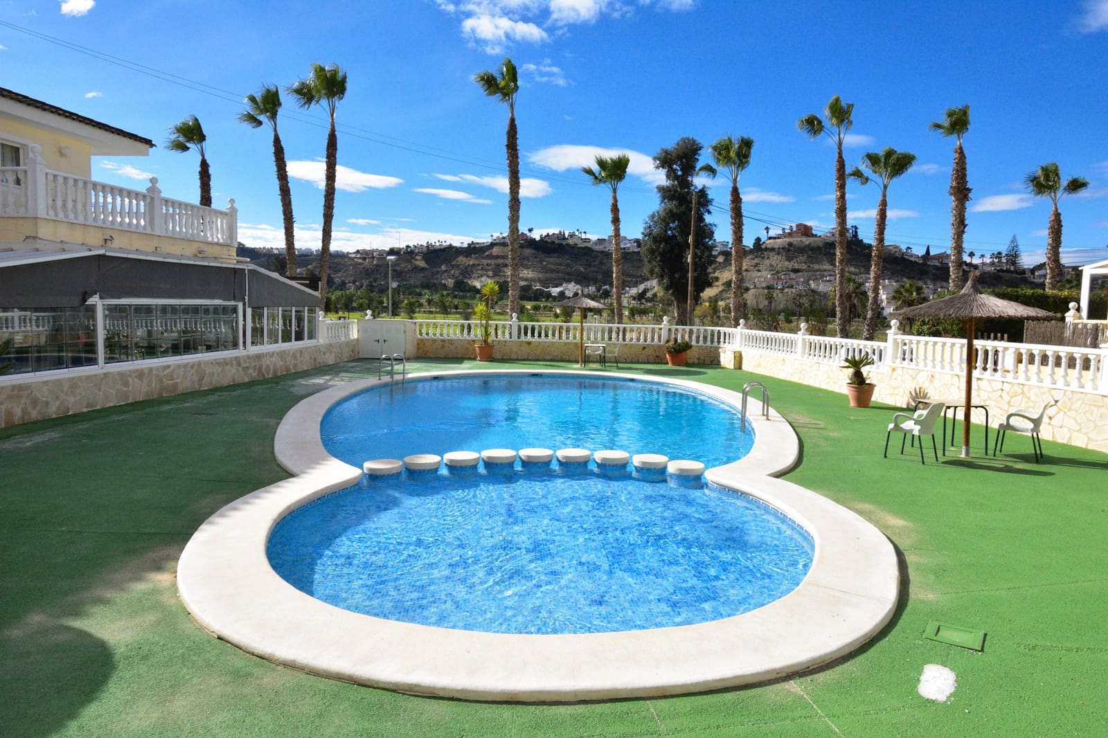 Pareado de 2 habitaciones en Rojales en venta con piscina - 180.000 € (Ref: 9525539)