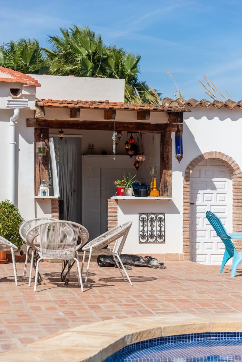 Finca/Casa Rural de 4 habitaciones en Daya Nueva en venta con piscina garaje - 595.000 € (Ref: 9603056)