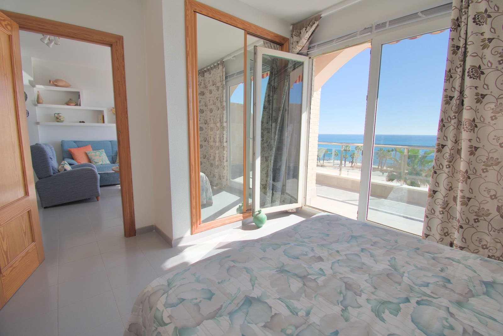 3 makuuhuone Huoneisto myytävänä paikassa Playa Flamenca mukana uima-altaan 
autotalli - 450 000 € (Ref: 9642184)