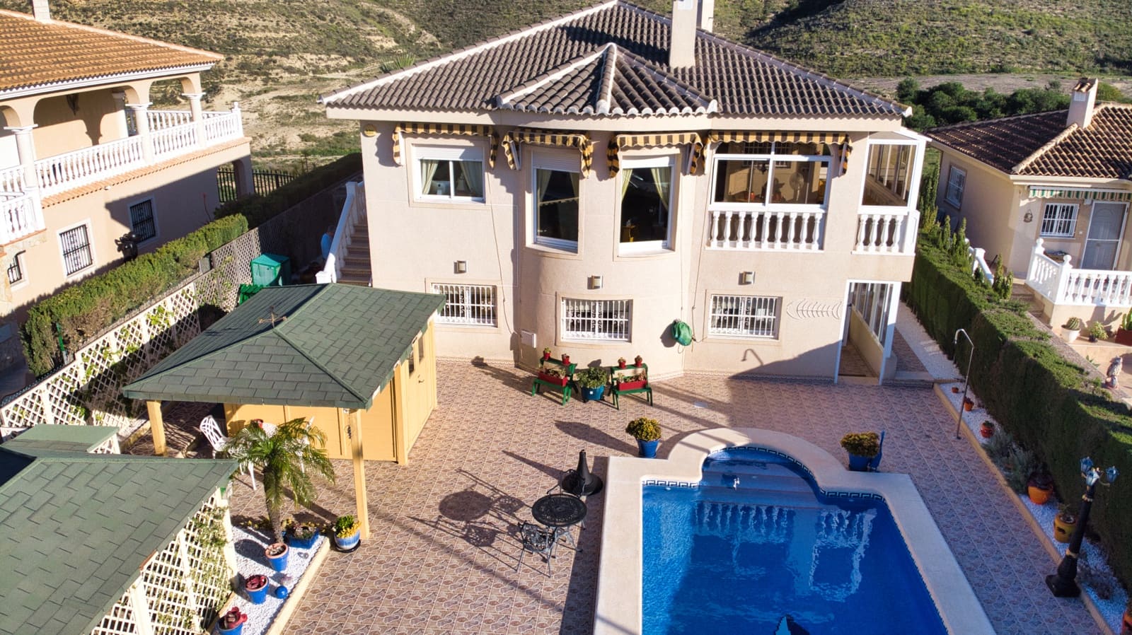 4 quarto Moradia para venda em Ciudad Quesada com piscina - 595 000 € (Ref: 9650371)