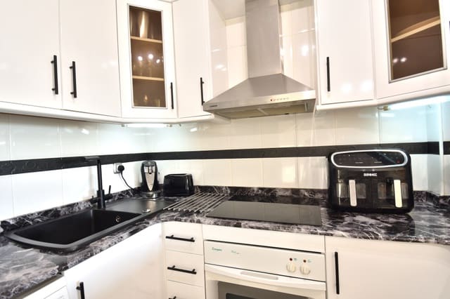 2 Zimmer Apartment zu verkaufen in Formentera del Segura mit Pool Garage - 134.000 € (Ref: 9691640)