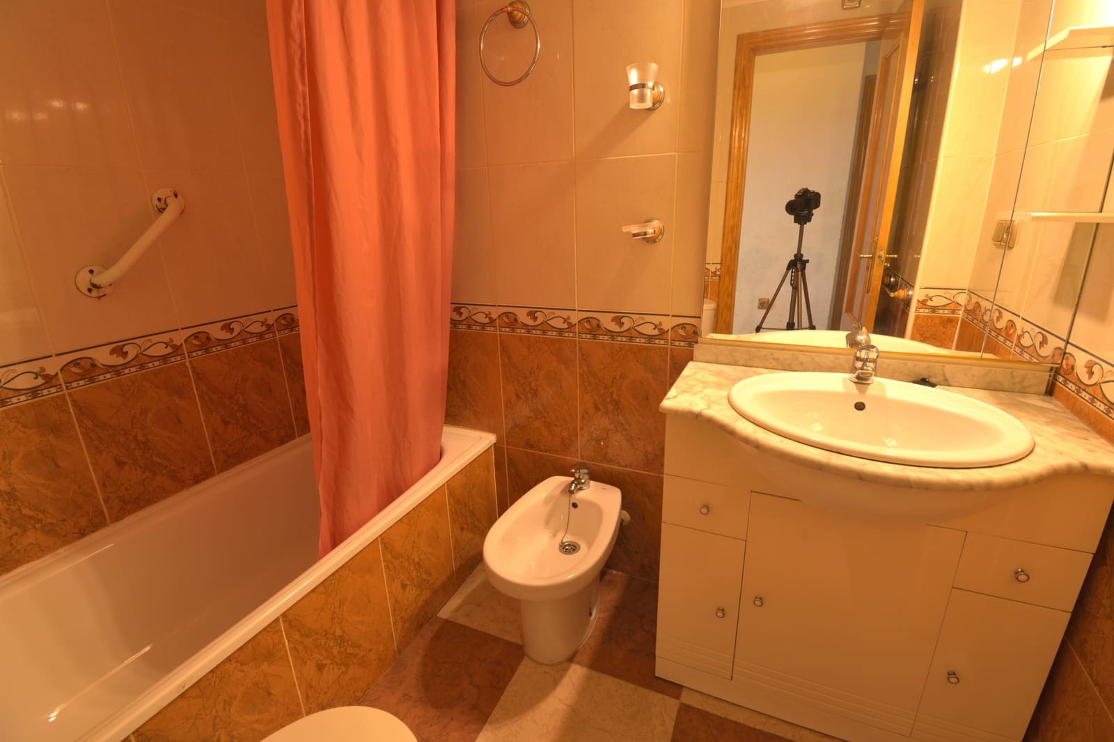 2 slaapkamer Appartement te koop in Formentera del Segura met zwembad - € 115.000 (Ref: 9873960)