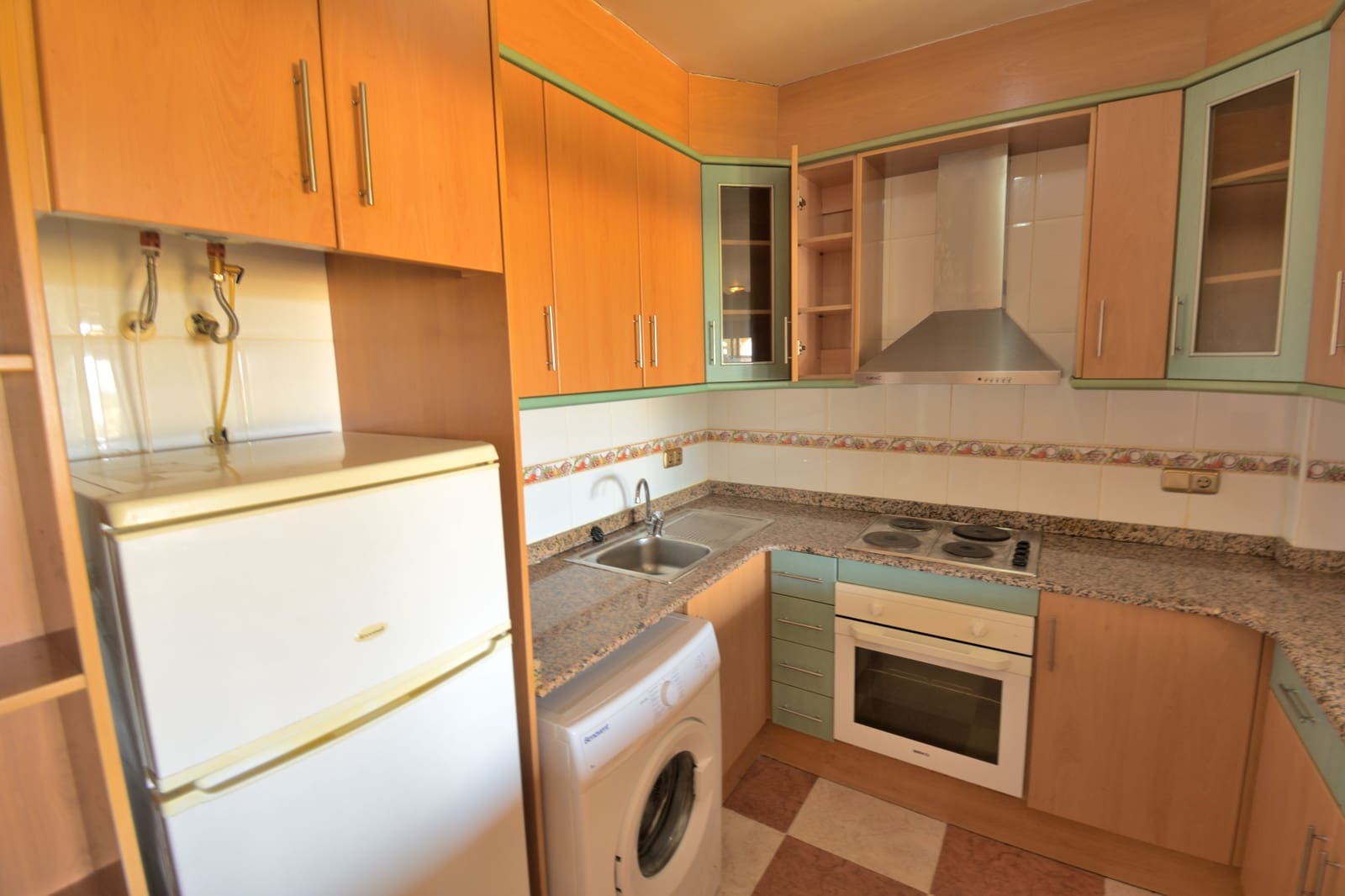 2 slaapkamer Appartement te koop in Formentera del Segura met zwembad - € 115.000 (Ref: 9873960)