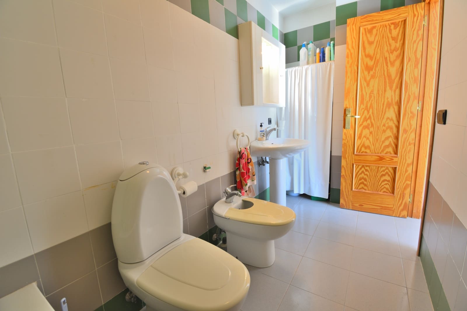 3 quarto Apartamento de Praia para venda em Playa Flamenca com piscina garagem - 450 000 € (Ref: 9899718)