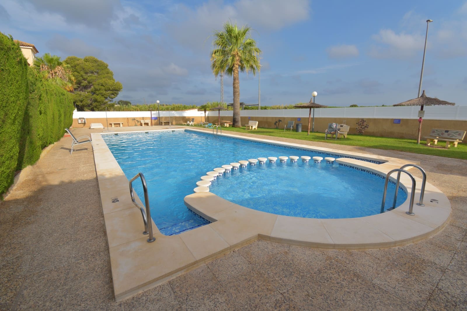 3 soveværelse Semi-Rækkehus til salg i Algorfa med swimmingpool garage - € 179.000 (Ref: 9928021)