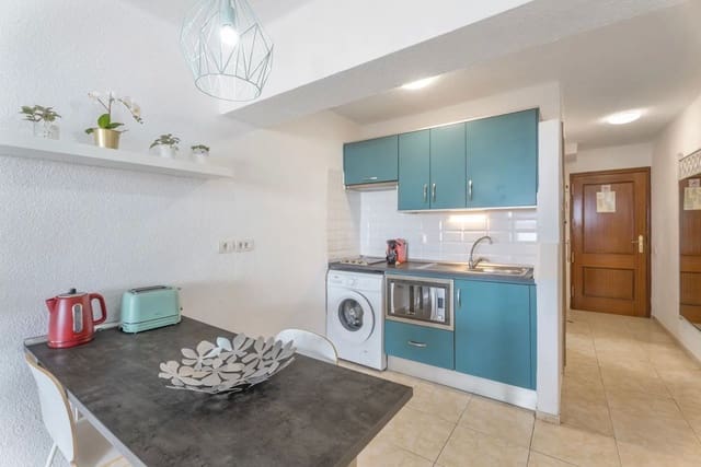 1 slaapkamer Appartement te koop in San Eugenio Bajo, Adeje met zwembad garage - € 289.000 (Ref: 10008141)