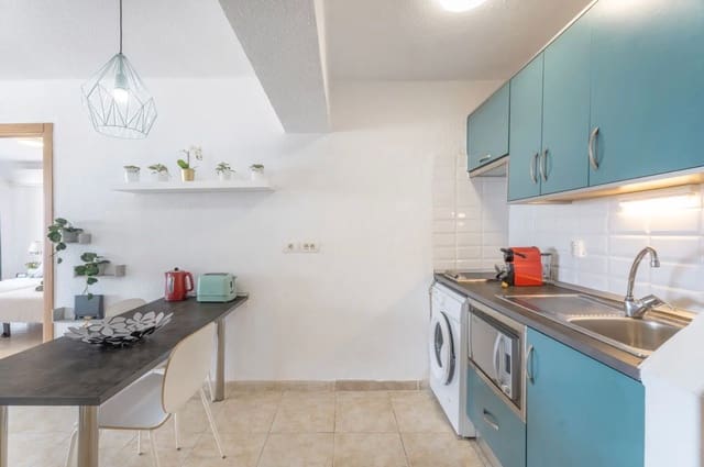 1 slaapkamer Appartement te koop in San Eugenio Bajo, Adeje met zwembad garage - € 289.000 (Ref: 10008141)