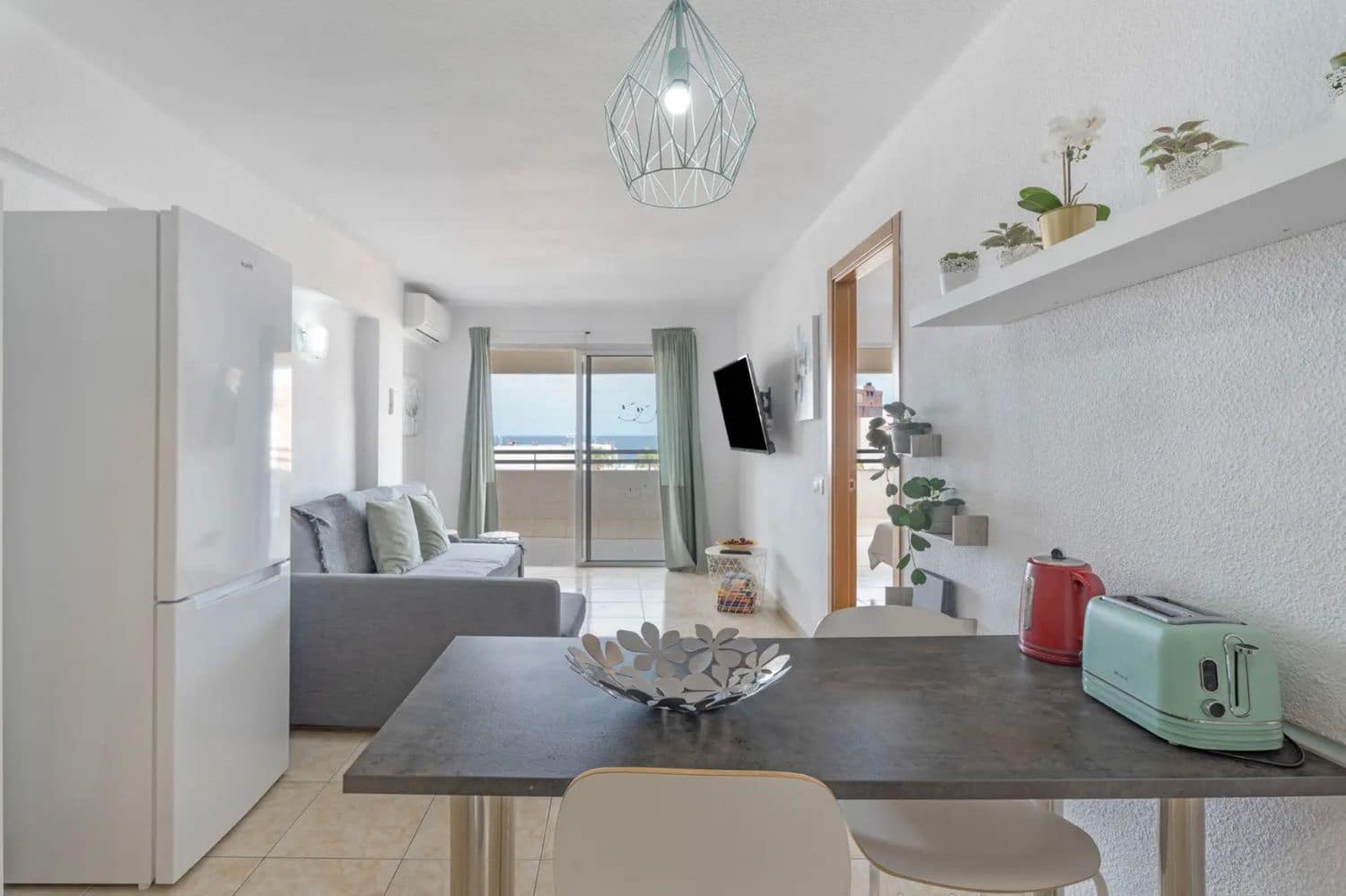 1 slaapkamer Appartement te koop in Costa Adeje met zwembad garage - € 289.000 (Ref: 10008141)