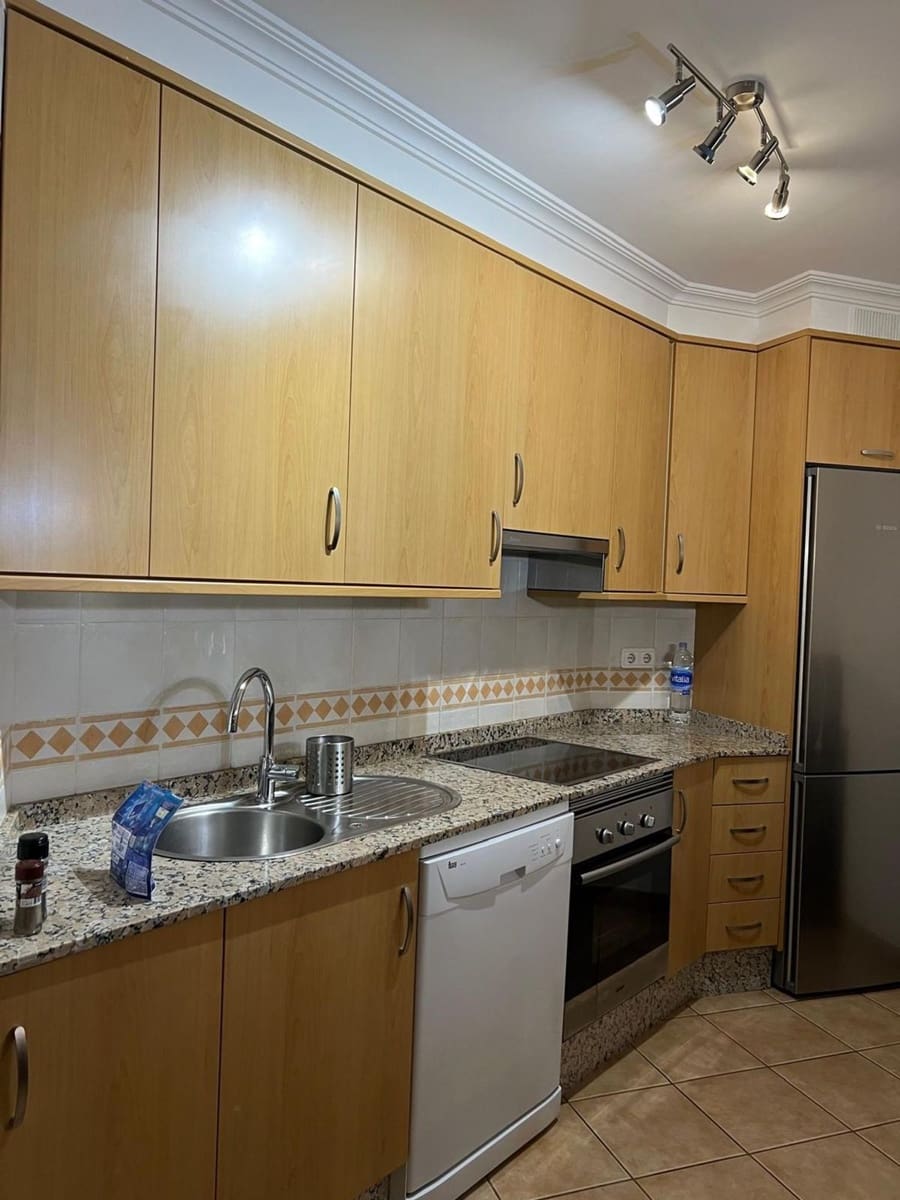 1 quarto Apartamento para arrendar em Santa Cruz de Tenerife com piscina garagem - 1 500 € (Ref: 10020075)