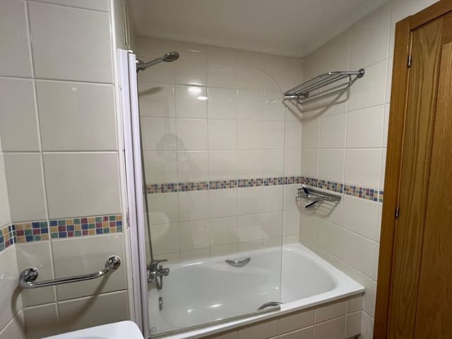 1 soverom Leilighet til leie i Santa Cruz de Tenerife med svømmebasseng garasje - € 1 500 (Ref: 10020075)