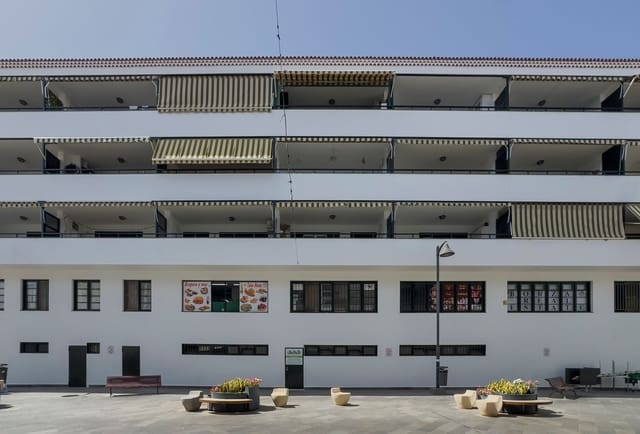 2 chambre Appartement à vendre à Los Cristianos, Arona avec garage - 390 000 € (Ref: 10030019)