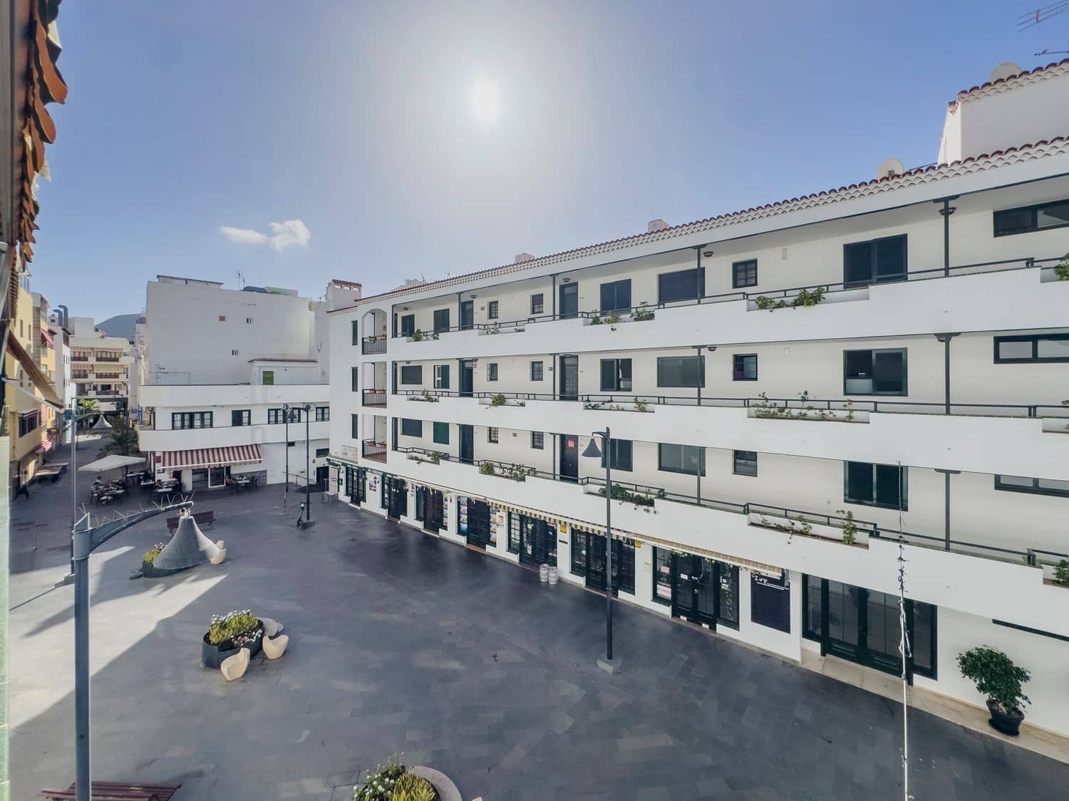 2 slaapkamer Appartement te koop in Los Cristianos met garage - € 390.000 (Ref: 10030019)