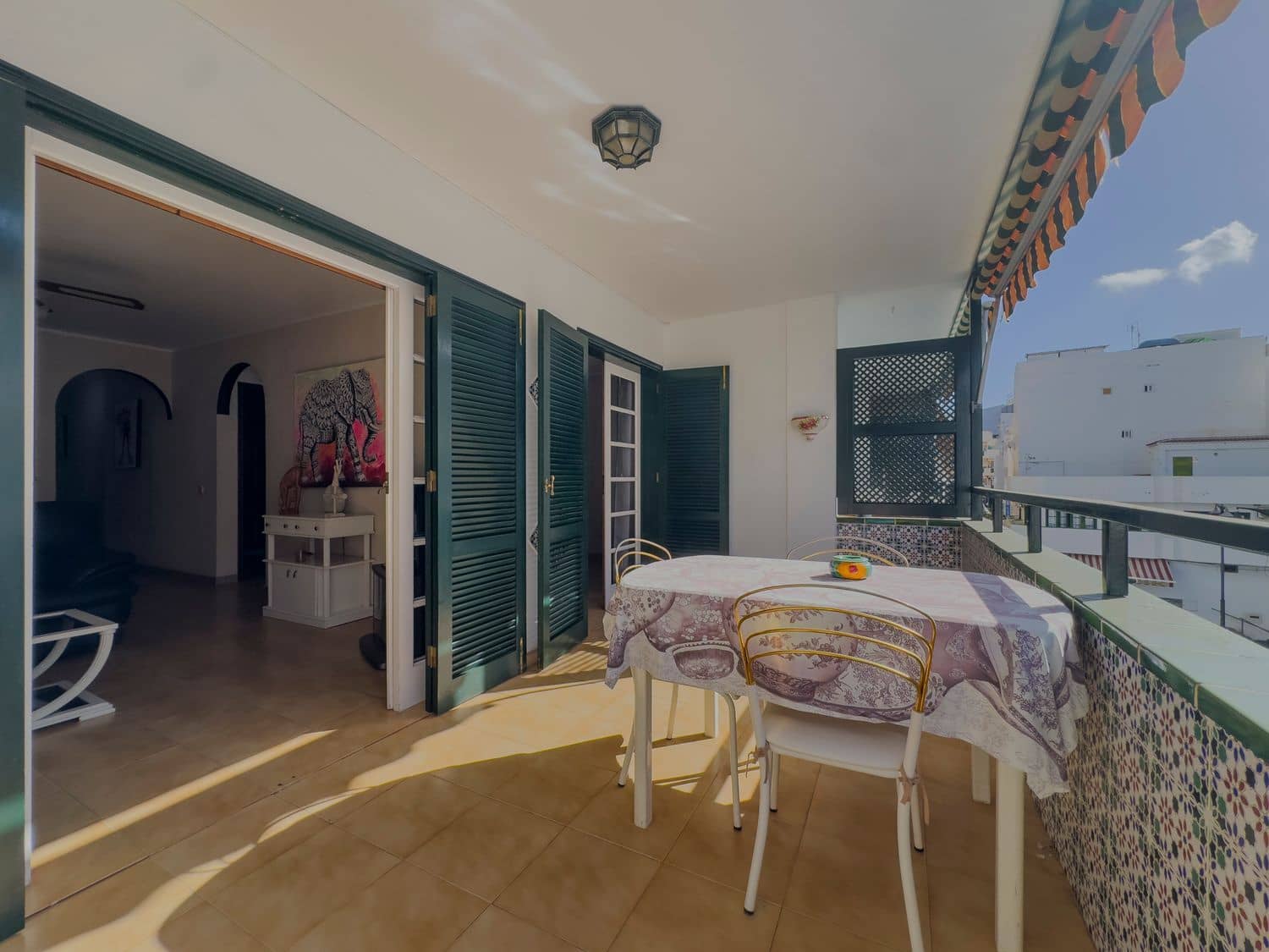 2 slaapkamer Appartement te koop in Los Cristianos met garage - € 390.000 (Ref: 10030019)