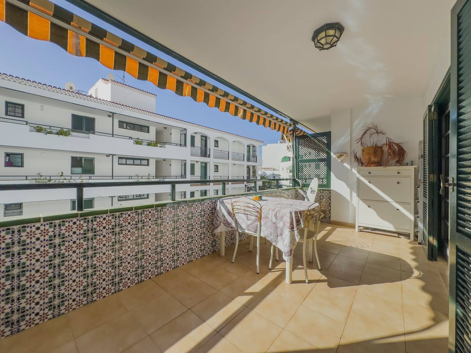 2 slaapkamer Appartement te koop in Los Cristianos met garage - € 390.000 (Ref: 10030019)