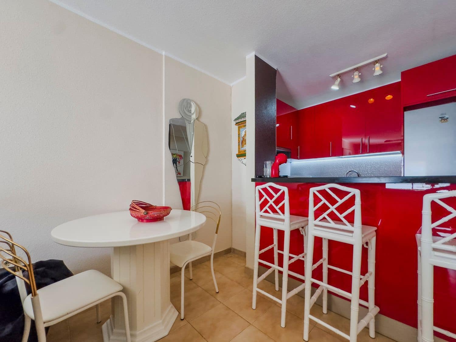 2 slaapkamer Appartement te koop in Los Cristianos met garage - € 390.000 (Ref: 10030019)