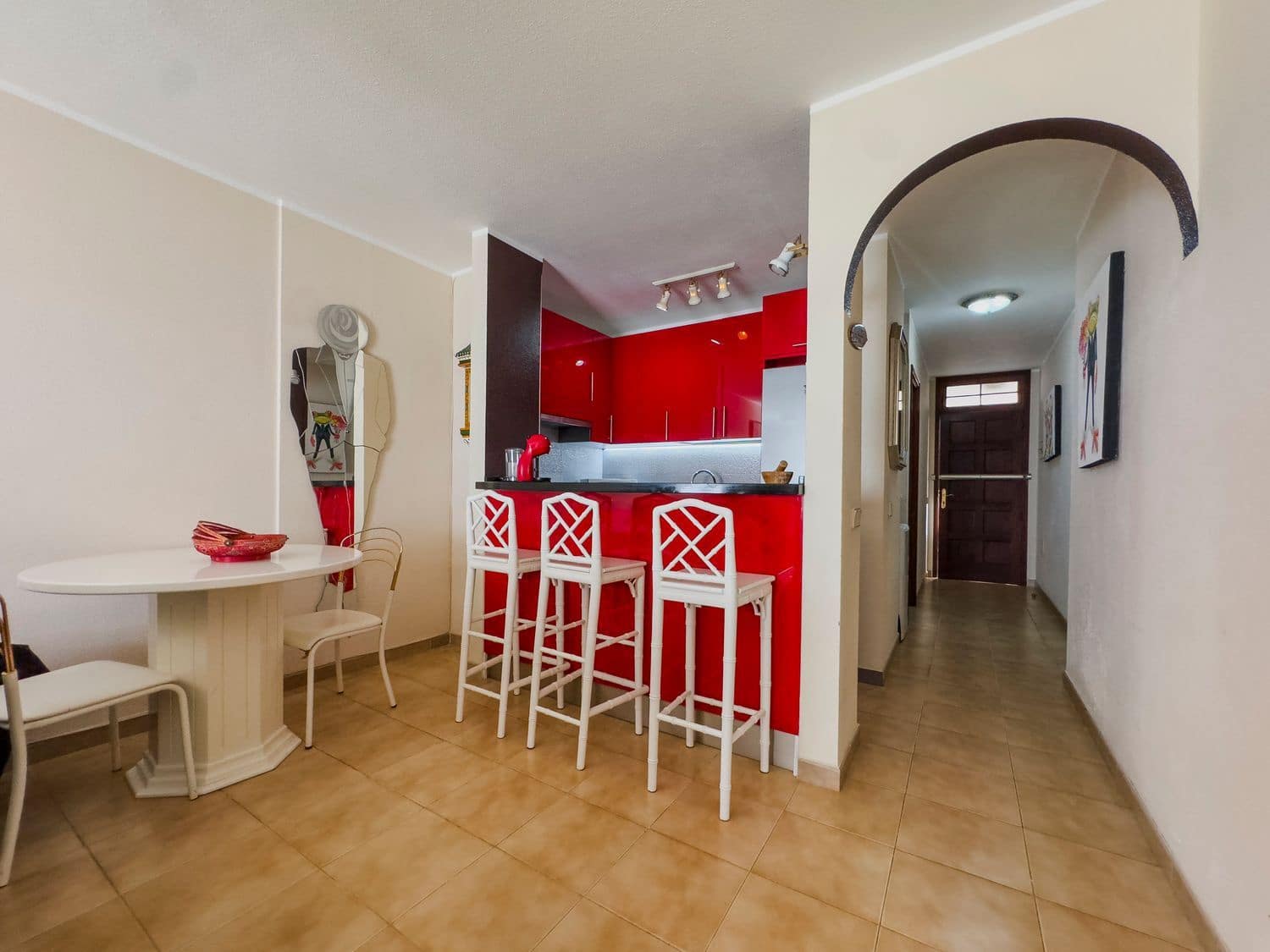 2 slaapkamer Appartement te koop in Los Cristianos met garage - € 390.000 (Ref: 10030019)