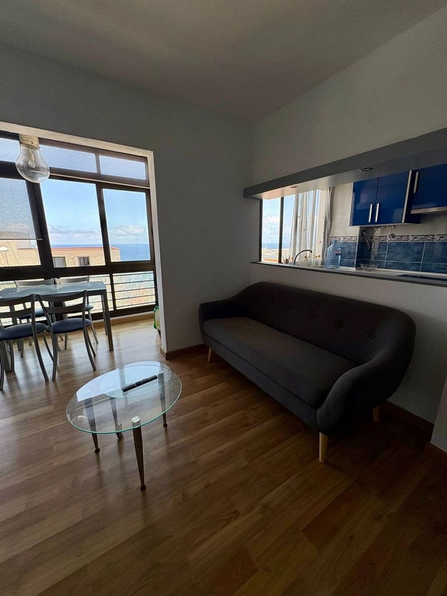 Apartment for rent in San Cristobal de La Laguna with pool garage - € 825 (Ref: 10046609)