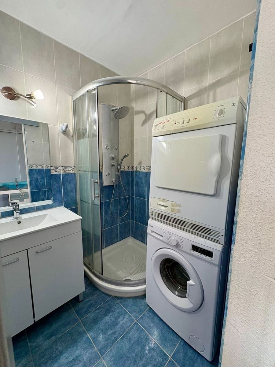 Apartment for rent in San Cristobal de La Laguna with pool garage - € 825 (Ref: 10046609)