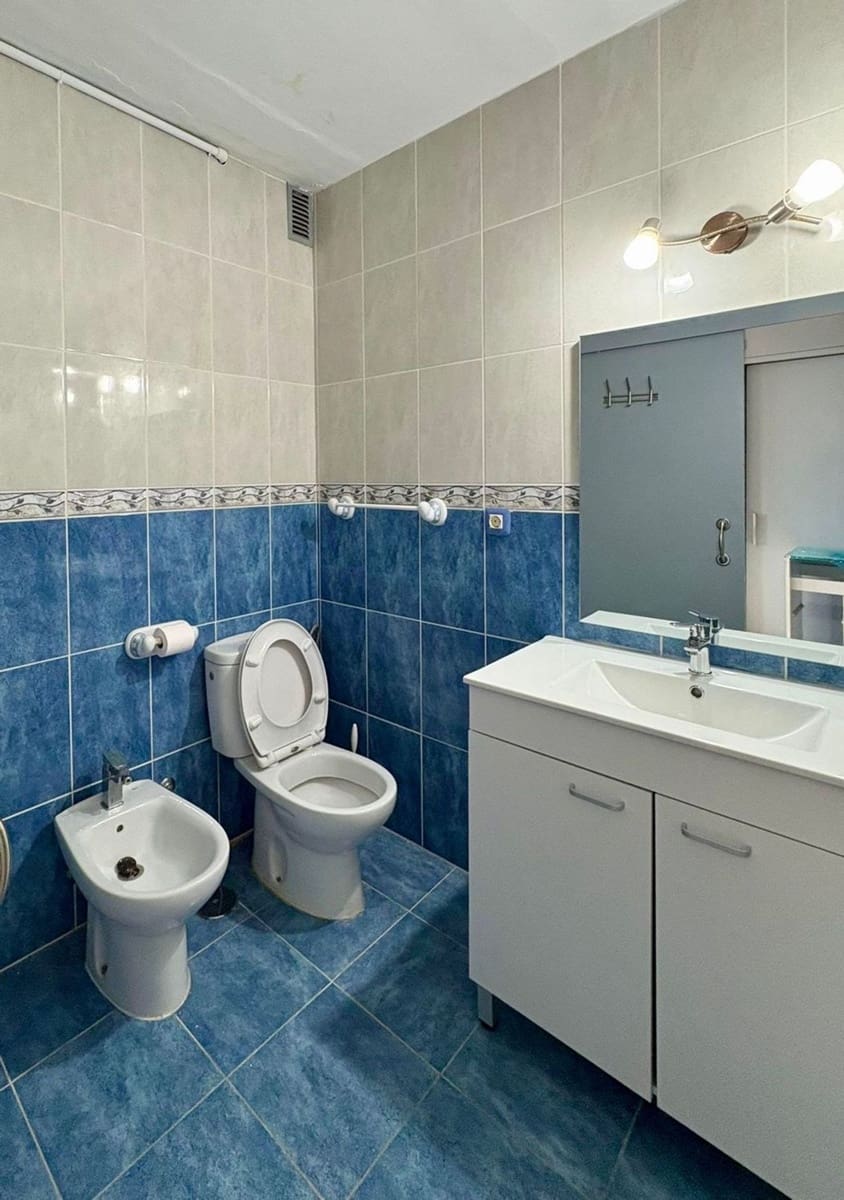 Apartment for rent in San Cristobal de La Laguna with pool garage - € 825 (Ref: 10046609)