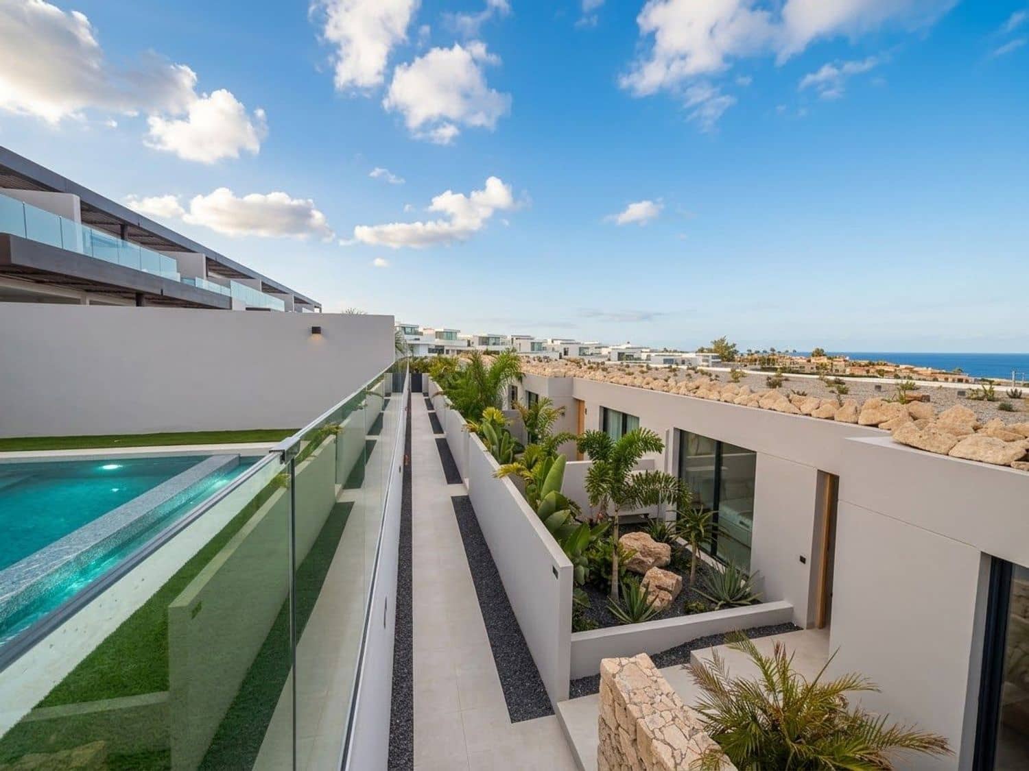 2 soverom Leilighet til salgs i Callao Salvaje med svømmebasseng garasje - € 1 295 000 (Ref: 10094023)