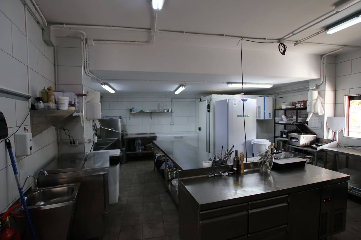 Erhverv til leje i Los Cristianos - € 4.407 (Ref: 6484762)