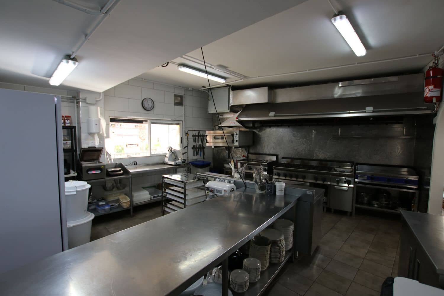 Erhverv til leje i Los Cristianos - € 4.407 (Ref: 6484762)