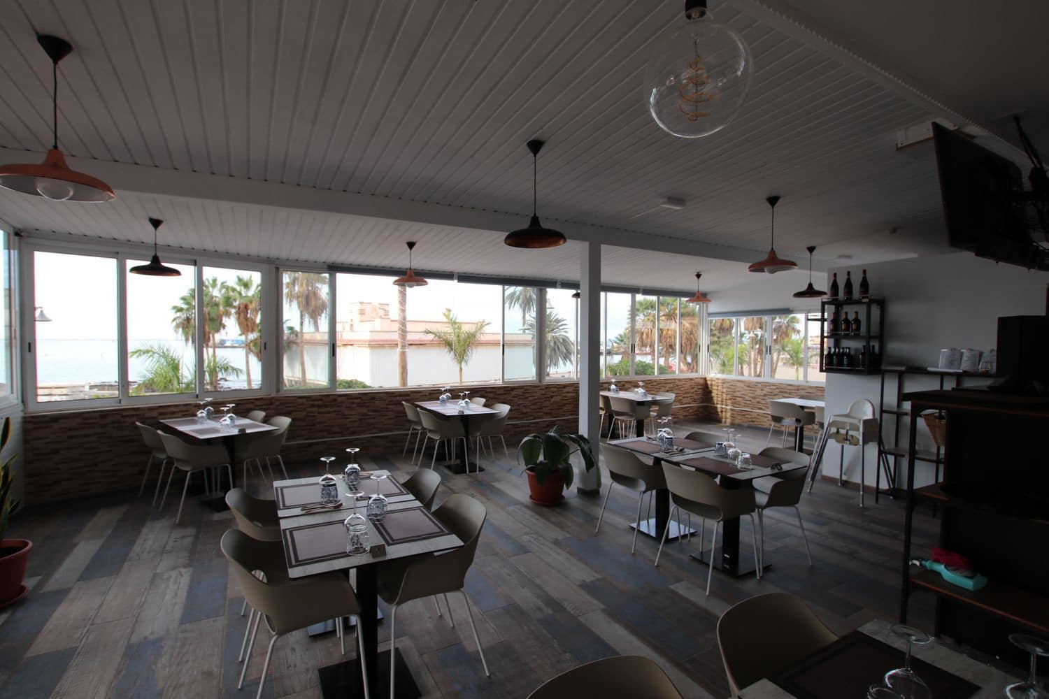 Erhverv til leje i Los Cristianos - € 4.407 (Ref: 6484762)