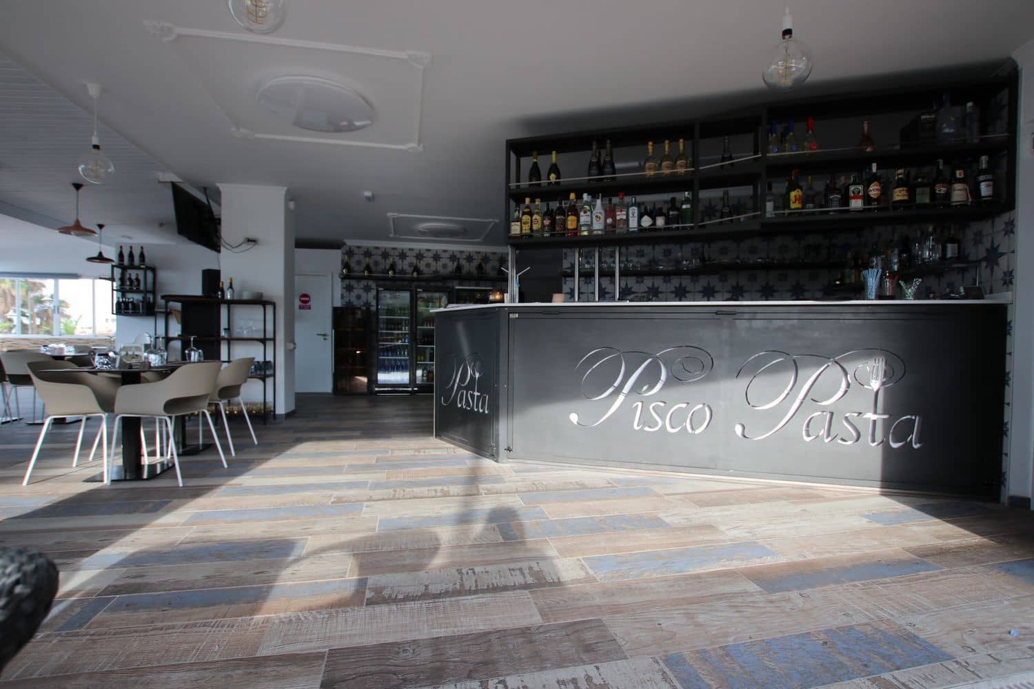 Erhverv til leje i Los Cristianos - € 4.407 (Ref: 6484762)