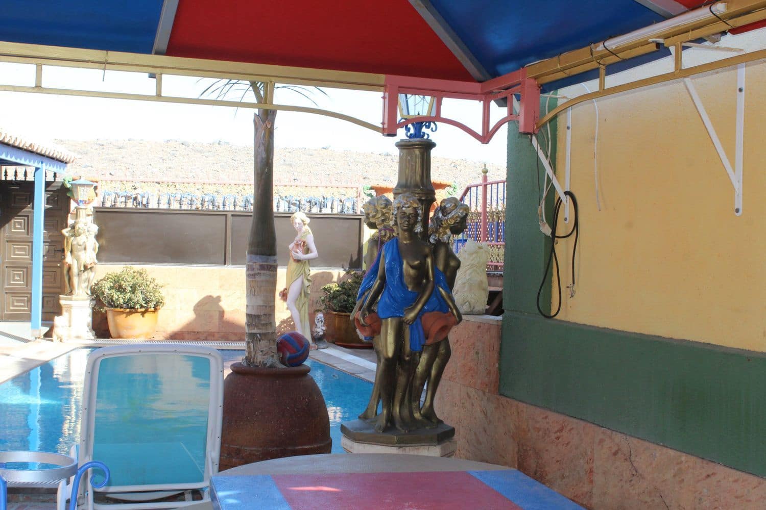 3 soveværelse Byhus til salg i Playa Paraiso med swimmingpool garage - € 850.000 (Ref: 6977674)