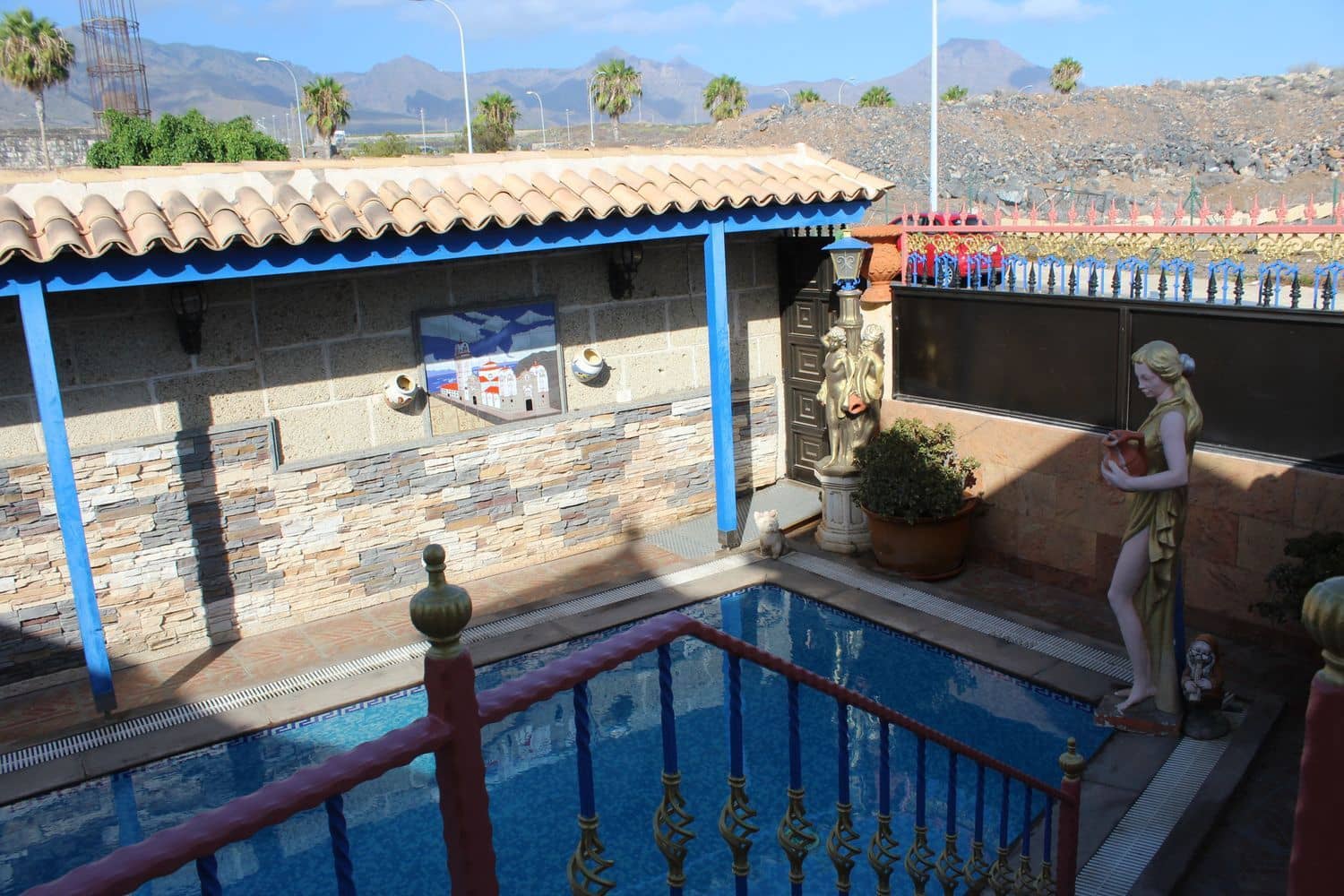 3 soveværelse Byhus til salg i Playa Paraiso med swimmingpool garage - € 850.000 (Ref: 6977674)