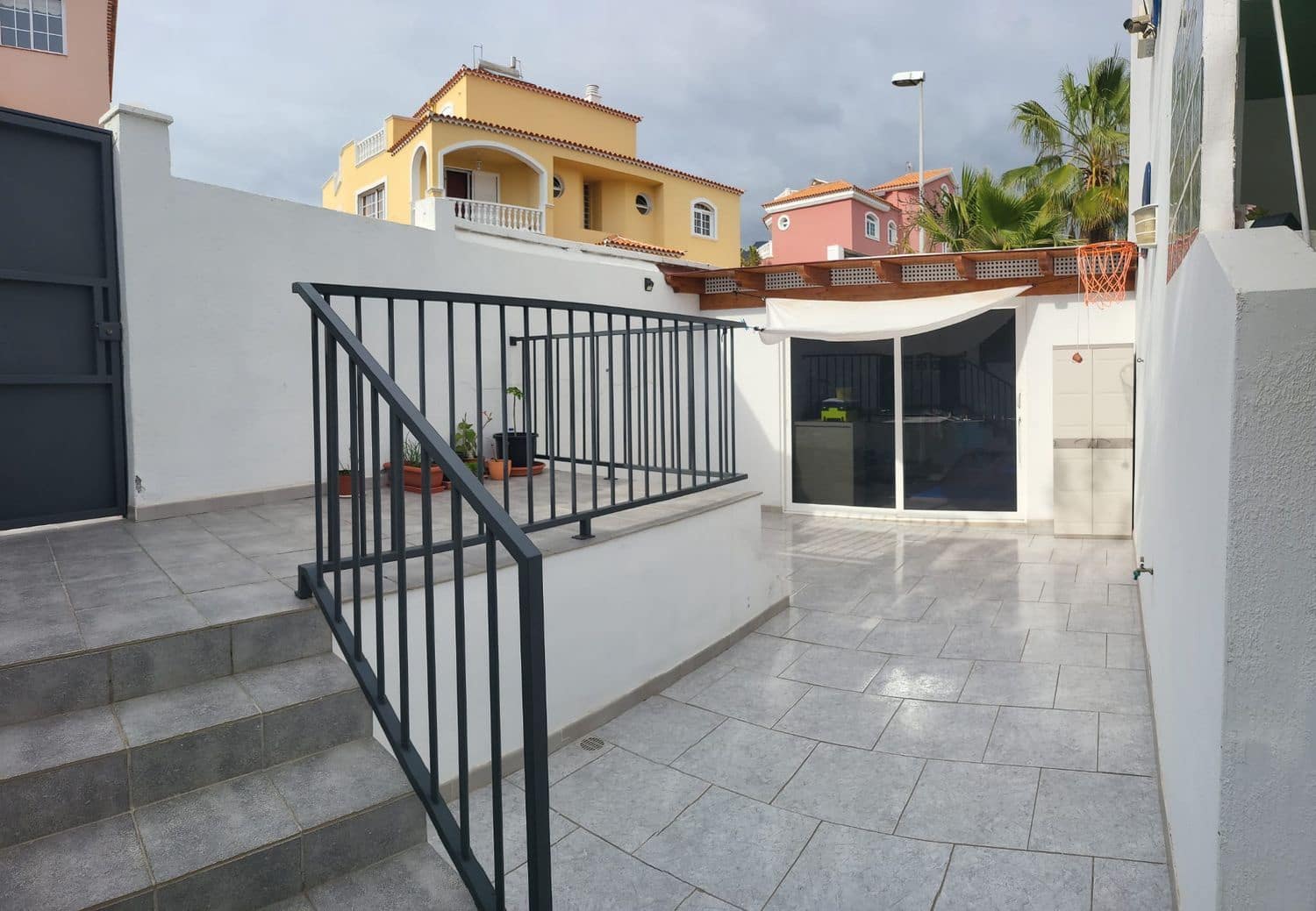 2 soveværelse Byhus til salg i Puerto Santiago med swimmingpool garage - € 380.000 (Ref: 6983335)