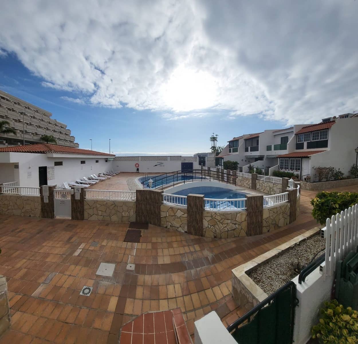 2 soveværelse Byhus til salg i Puerto Santiago med swimmingpool garage - € 380.000 (Ref: 6983335)