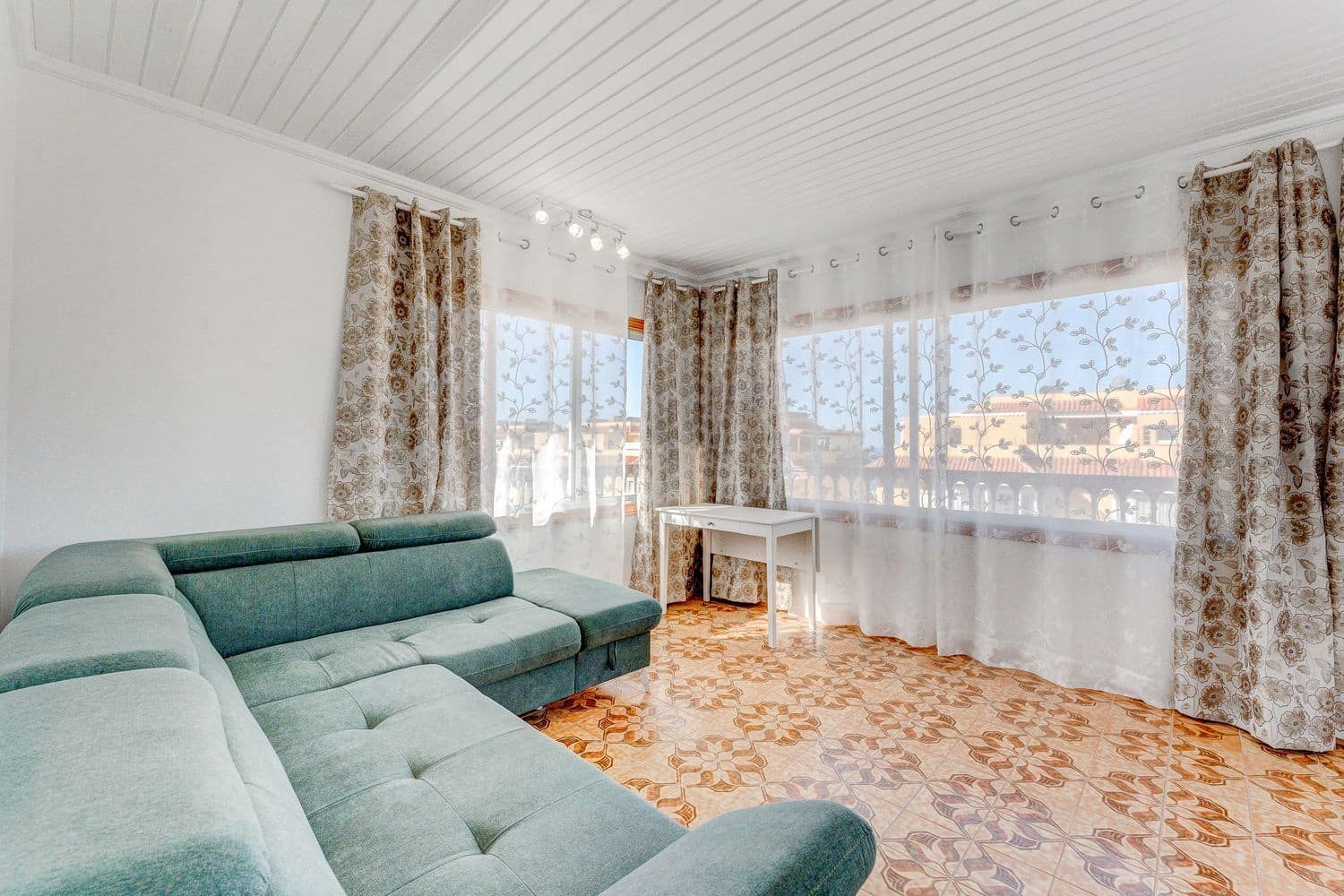 4 sovrum Villa till salu i Puerto Santiago med garage - 950 000 € (Ref: 7238685)