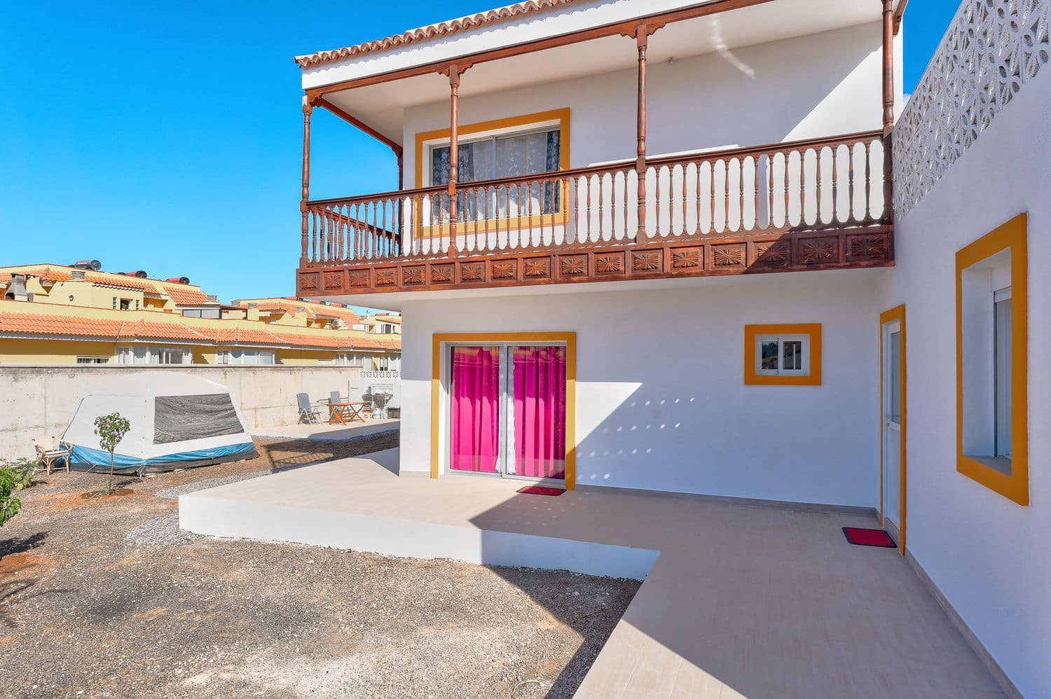4 sovrum Villa till salu i Puerto Santiago med garage - 950 000 € (Ref: 7238685)