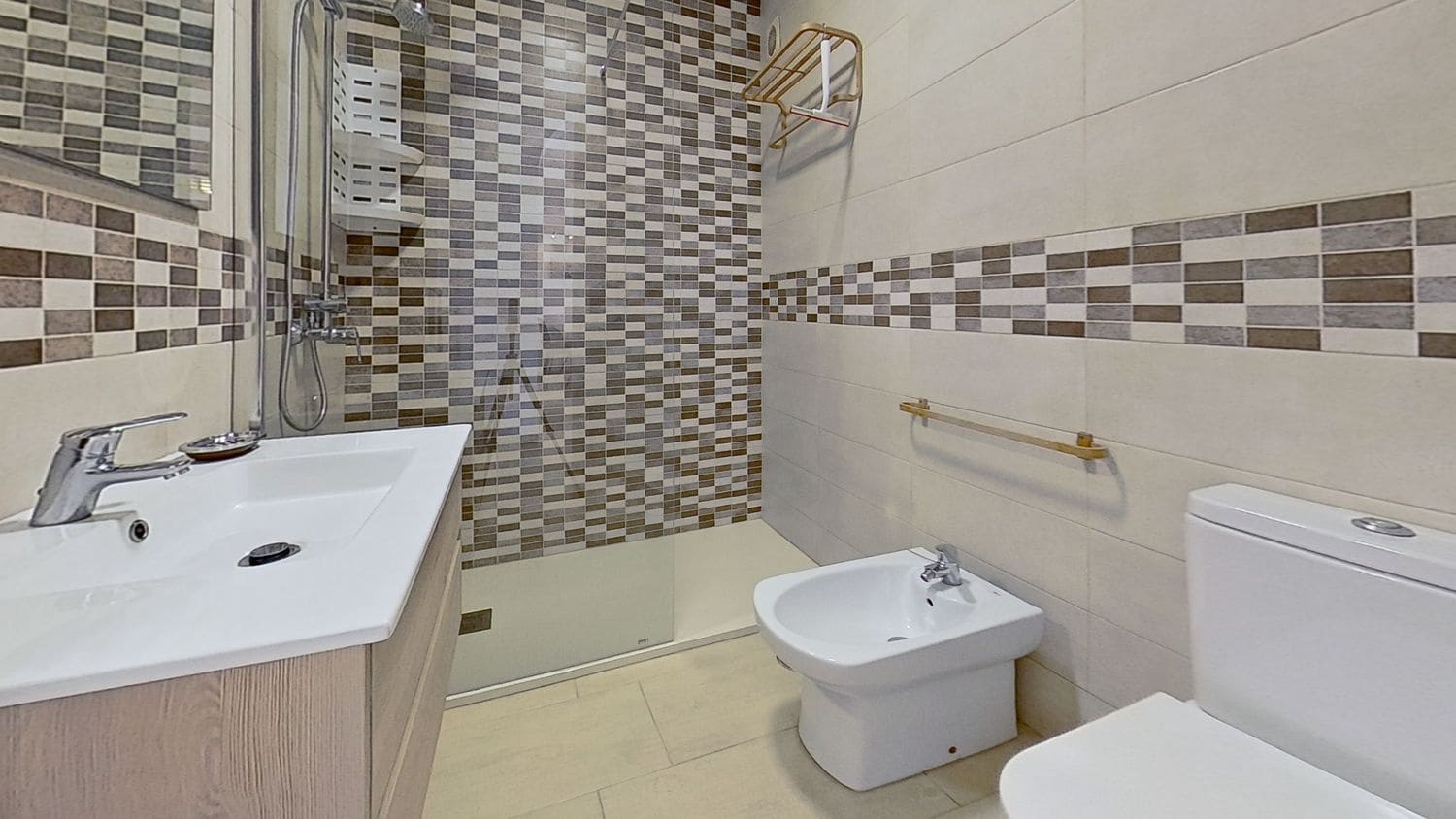 2 soverom Leilighet til salgs i Playa de las Americas med svømmebasseng garasje - € 650 000 (Ref: 7282715)