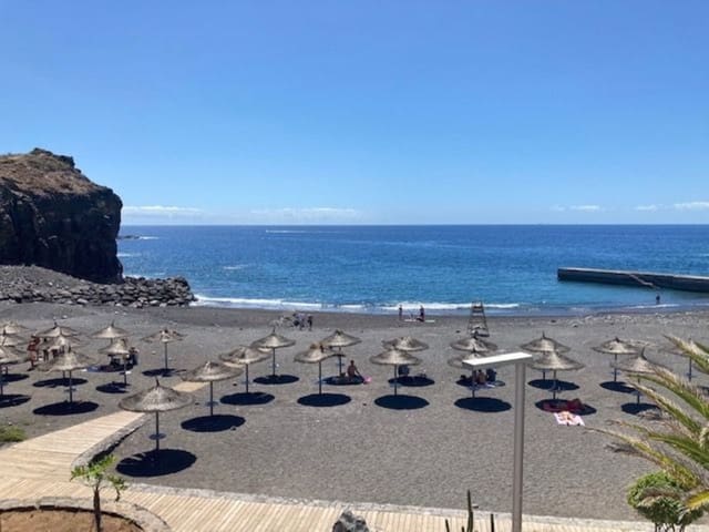 3 soveværelse Villa til salg i La Caldera, Adeje med swimmingpool garage - € 2.315.000 (Ref: 7546589)