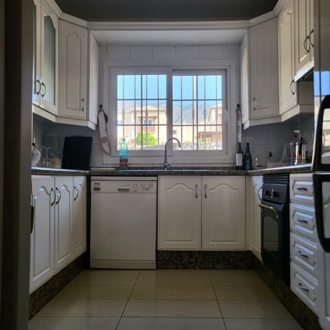 3 quarto Casa em Banda para venda em Casco Urbano, Adeje com piscina garagem - 684 800 € (Ref: 7570891)