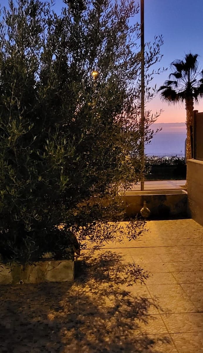 3 soveværelse Byhus til salg i Adeje med swimmingpool garage - € 684.800 (Ref: 7570891)